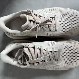 Saucony Men's Guide 18 running shoes size 10